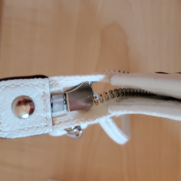 Coach White Wristlet - Leather